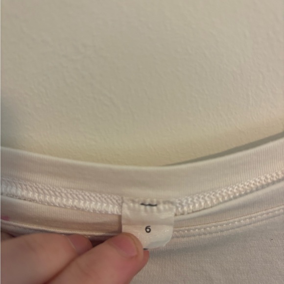 Lululemon Cate’s Tee - Picture 3 of 3